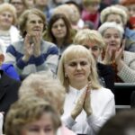 20.01.2016 Kielce. Kielecki Uniwersytet III Wieku „Ponad czasem” zainaugurował pierwszy rok akademicki. / Jarosław Kubalski / Radio Kielce