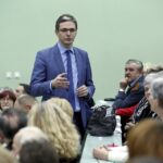 20.01.2016 Kielce. Kielecki Uniwersytet III Wieku „Ponad czasem” zainaugurował pierwszy rok akademicki. Marszałek Adam Jarubas. / Jarosław Kubalski / Radio Kielce