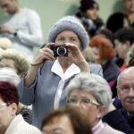 20.01.2016 Kielce. Kielecki Uniwersytet III Wieku „Ponad czasem” zainaugurował pierwszy rok akademicki. / Jarosław Kubalski / Radio Kielce