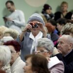 20.01.2016 Kielce. Kielecki Uniwersytet III Wieku „Ponad czasem” zainaugurował pierwszy rok akademicki. / Jarosław Kubalski / Radio Kielce