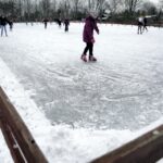22.01.2016 Kielce. Lodowisko przy ulicy Szczecińskiej. / Jarosław Kubalski / Radio Kielce