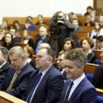 22.01.2016 Kielce . Spotkanie wiceministra rodziny, pracy i polityki społecznej Bartosza Marczuka z samorządowcami i przedstawicielami ośrodków pomocy społecznej w sprawie programu Rodzina 500 plus. / Jarosław Kubalski / Radio Kielce