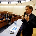 22.01.2016 Kielce . Spotkanie wiceministra rodziny, pracy i polityki społecznej Bartosza Marczuka z samorządowcami i przedstawicielami ośrodków pomocy społecznej w sprawie programu Rodzina 500 plus. / Jarosław Kubalski / Radio Kielce