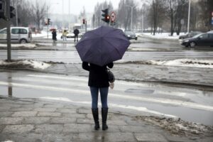 Kielce. Skrzyżowanie Al. Tysiąclecia z al. Solidarności i ulica Domaszowską. / Jarosław Kubalski / Radio Kielce