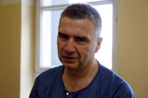 30.01.2016 Kielce. Wojewódzki Szpital Zespolony. Profesor Tomasz Rogula. / Jarosław Kubalski / Radio Kielce