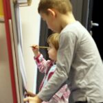 31.01.2016 Podzamcze Chęcińskie. Warsztaty artystyczne w Centrum Nauki Leonardo da Vinci. / Jarosław Kubalski / Radio Kielce