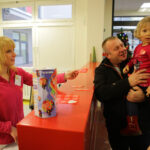 10.1.2016 Kielce. Wielka Orkiestra Świątecznej Pomocy grała dziś m.in. w Wojewódzkim Szpitalu Zespolonym w Kielcach. Zorganizowano tam "białą niedzielę", czyli bezpłatne badania specjalistyczne. / Wojciech Habdas / Radio Kielce