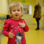 10.1.2016 Kielce. Wielka Orkiestra Świątecznej Pomocy grała dziś m.in. w Wojewódzkim Szpitalu Zespolonym w Kielcach. Zorganizowano tam "białą niedzielę", czyli bezpłatne badania specjalistyczne. / Wojciech Habdas / Radio Kielce