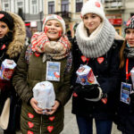 10.1.2016 Kielce. WOŚP gra w całych Kielcach. / Wojciech Habdas / Radio Kielce