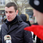 18.1.2016 Kielce. Konferencja prasowa na pl. Artystów w której udział wziął Dawid Lewicki z partii KORWiN / Wojciech Habdas / Radio Kielce