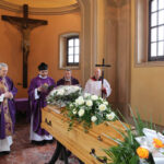 23.2.2015 Kielce. Pogrzeb Stefana Karskiego, założyciela Teatru Lalki i Aktora "Kubuś". / Wojciech Habdas / Radio Kielce