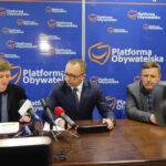 20.1.2016 Kielce. Konferencja prasowa z udziałem Agaty Wojdy, Artura Gierady i Jarosława Machnickiego / Wojciech Habdas / Radio Kielce