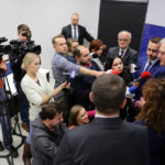 22.1.2016 Kielce. Wicepremier, minister nauki i szkolnictwa wyższego Jarosław Gowin odwiedził Kielce. / Wojciech Habdas / Radio Kielce