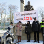 23.1.2016 Kielce. KOD manifestował przeciw inwigilacji internetu. / Wojciech Habdas / Radio Kielce