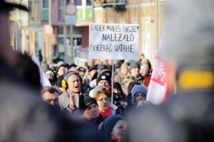 23.1.2016 Kielce. KOD manifestował przeciw inwigilacji internetu. / Wojciech Habdas / Radio Kielce