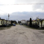 30.12.2015 Kielce. Starowapiennikowa ma problem z młodszą siostrą. Znajdujące się przy niej budynki, raz mają tabliczki z nazwą ulicy Starowapiennikowa, innym razem Wapiennikowa. Tak jest np. z budynkami o numerach 14 i 16. / Wojciech Habdas / Radio Kielce