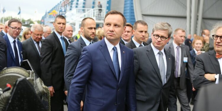 04.09.2015. Prezydent RP Andrzej Duda gościem Międzynarodowego salonu Przemysłu Obronnego w Kielcach / Wojciech Habdas / Radio Kielce