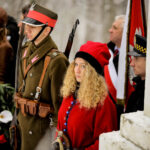 24.1.2016 Kielce. Karczówka. Pod pomnik powstańców styczniowych 1863 roku, odbył się Apel Pamięci, oddana została salwa honorowa. / Wojciech Habdas / Radio Kielce