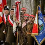 24.1.2016 Kielce. Karczówka. Pod pomnik powstańców styczniowych 1863 roku, odbył się Apel Pamięci, oddana została salwa honorowa. / Wojciech Habdas / Radio Kielce