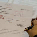 25.1.2016 Suchedniów. Spotkanie w Urzędzie Miasta i Gminy Suchedniów dotyczące planowanej reformy szkolnictwa. / Wojciech Habdas / Radio Kielce