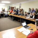 25.1.2016 Suchedniów. Spotkanie w Urzędzie Miasta i Gminy Suchedniów dotyczące planowanej reformy szkolnictwa. / Wojciech Habdas / Radio Kielce