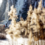 4.1.2016 Kielce. Alpiniści zrobili skałkach rezerwatu Kadzielnia lodospad. / Wojciech Habdas / Radio Kielce