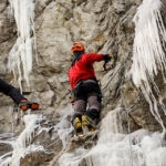 4.1.2016 Kielce. Alpiniści zrobili skałkach rezerwatu Kadzielnia lodospad. / Wojciech Habdas / Radio Kielce