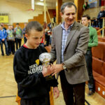 27.1.2016 Kielce. Ferie z futbolem. Wręczenie nagród. Gimnazjaliści - 3 miejsce - drużyna "Bez nazwy" / Wojciech Habdas / Radio Kielce