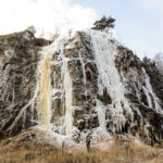 4.1.2016 Kielce. Alpiniści zrobili skałkach rezerwatu Kadzielnia lodospad. / Wojciech Habdas / Radio Kielce