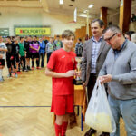 27.1.2016 Kielce. Ferie z futbolem. Wręczenie nagród. Gimnazjaliści - 1 miejsce - "Drużyna Actimela" / Wojciech Habdas / Radio Kielce