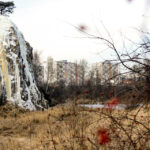 4.1.2016 Kielce. Alpiniści zrobili skałkach rezerwatu Kadzielnia lodospad. / Wojciech Habdas / Radio Kielce