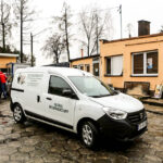 Agresorzy, którzy napadli na pracowników schroniska usłyszeli zarzuty