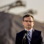 29.1.2016 Kopalnia Jaźwica. Premier Beata Szydło i Minister Sprawiedliwości Zbigniew Ziobro z wizytą w kopalni Jaźwica. / Radio Kielce