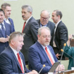 05.01.2016 Kielce. Nadzwyczaja sesja Rady Miasta o odwołanie prezydium rady. Narada klubu PiS. / Stanisław Blinstrub / Radio Kielce