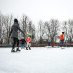 05.01.2016 Kielce. Lodowisko ul. Szczecińska. Pierwszy dzień ślizgania / Stanisław Blinstrub / Radio Kielce