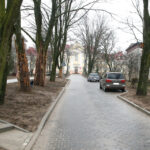 12.01.2015 Kielce. Ulica Stanisława Kostki. Samochody parkują w niedozwolonych miejscach / Stanisław Blinstrub / Radio Kielce