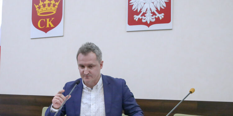 05.01.2016 Kielce. Nadzwyczaja sesja Rady Miasta o odwołanie prezydium rady. Dariusz Kozak / Stansiław Blinstrub / Radio Kielce