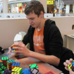 21.01.2016 Kostka Rubika popularna. Kuba Banarski / Stanisław Blinstrub / Radio Kielce