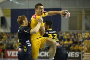 Vive Tauron Kielce kontra Rhein Neckar Loewen (20 lutego 2016 r.) Denis Buntic. / Jarosław Kubalski / Radio Kielce