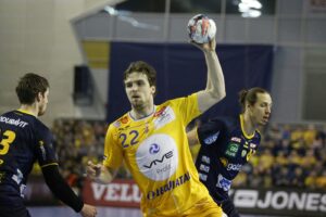 Vive Tauron Kielce kontra Rhein Neckar Loewen (20 lutego 2016 r.) Paweł Paczkowski. / Jarosław Kubalski / Radio Kielce