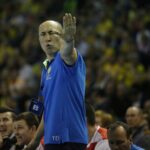 Vive Tauron Kielce kontra Rhein Neckar Loewen (20 lutego 2016 r.) Trener Vive Talant ( Tałant ) Dujszebajew. / Jarosław Kubalski / Radio Kielce