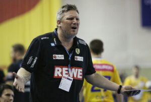 Vive Tauron Kielce kontra Rhein Neckar Loewen (20 lutego 2016 r.) Nikolaj Jacobsen. / Jarosław Kubalski / Radio Kielce