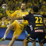 Vive Tauron Kielce kontra Rhein Neckar Loewen (20 lutego 2016 r.) Uros Zorman. / Jarosław Kubalski / Radio Kielce