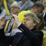 Vive Tauron Kielce kontra Rhein Neckar Loewen (20 lutego 2016 r.) Zbigniew Boniek. / Jarosław Kubalski / Radio Kielce