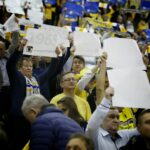 Vive Tauron Kielce kontra Rhein Neckar Loewen (20 lutego 2016 r.) Kibice. / Jarosław Kubalski / Radio Kielce