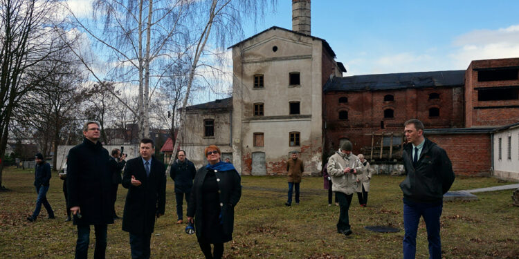 24.02.3016 Ostrowiec Świętokrzyski Adam Jarubas Ostrowiecki browar kultury / Teresa Czajkowska / Radio Kielce