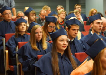 25.09.2015. Święto Wydziału Zarządzania i Administracji UJK w Kielcach / Bartłomiej Zapała / Radio Kielce