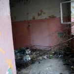 17.02.2016 Ostrowiec Świętokrzyski. Zrujnowana siedziba Gambo. / Teresa Czajkowska / Radio Kielce