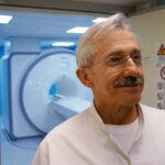 25.02.2016 Kielce . ŚCO. Nowy, teslowy rezonans magnetyczny. Dyrektor ŚCO Stanisław Góźdź. / Piotr Michalski / Radio Kielce