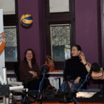 21.02.2016 w DDD gościli przedstawiciele Effectora Kielce. Adrian Buchowski (przyjmujący)  i Adam Swaczyna (asyst. trenera) / Marek Wtorek / Radio Kielce